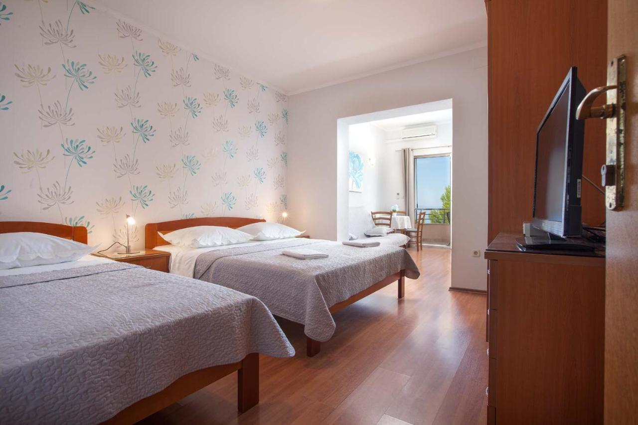 Apartments Marijan - Beachfront 투체피 외부 사진