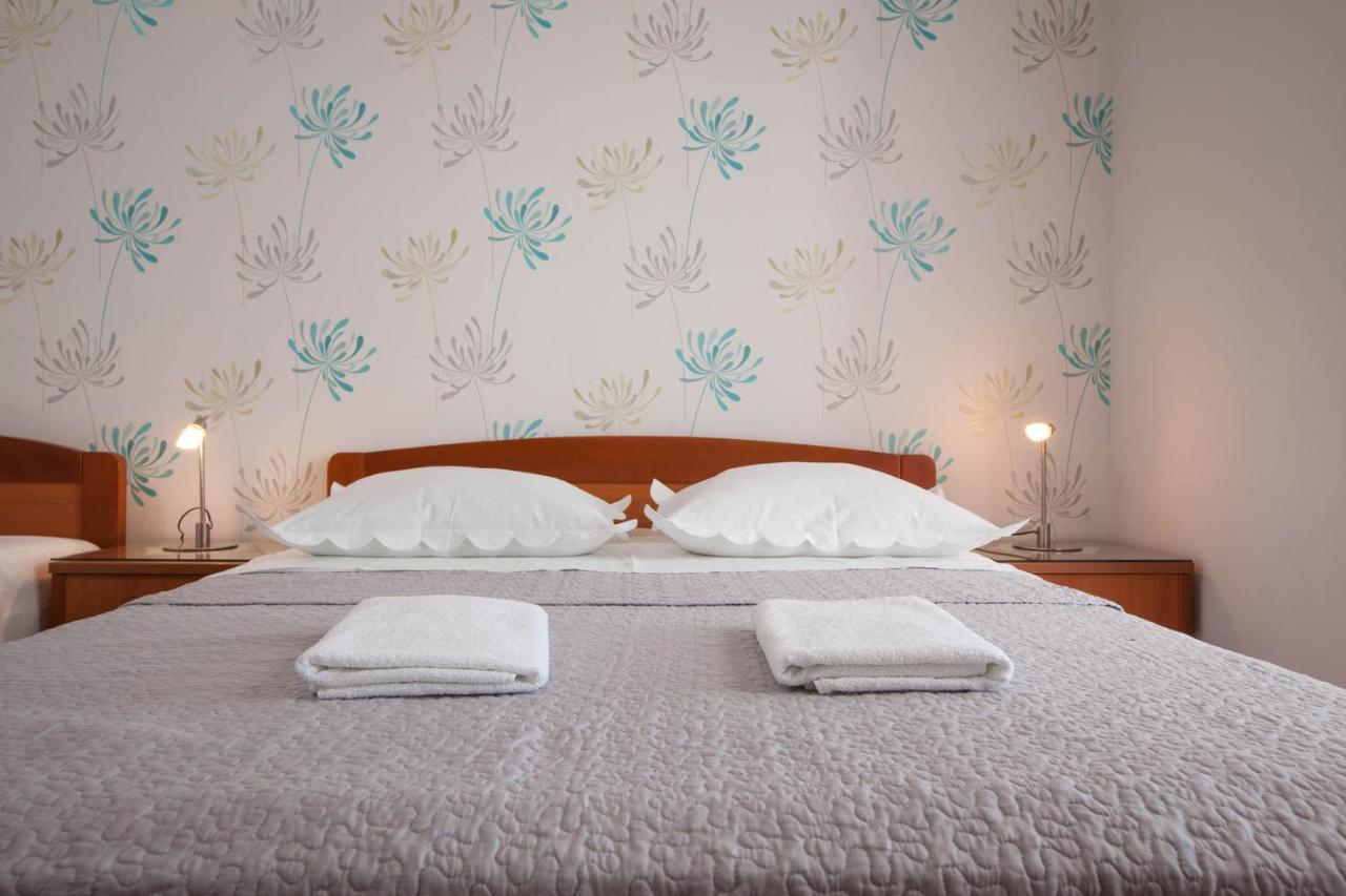 Apartments Marijan - Beachfront 투체피 외부 사진