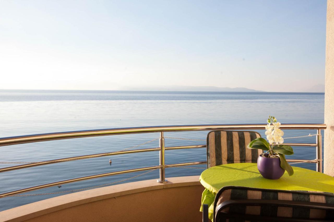 Apartments Marijan - Beachfront 투체피 외부 사진
